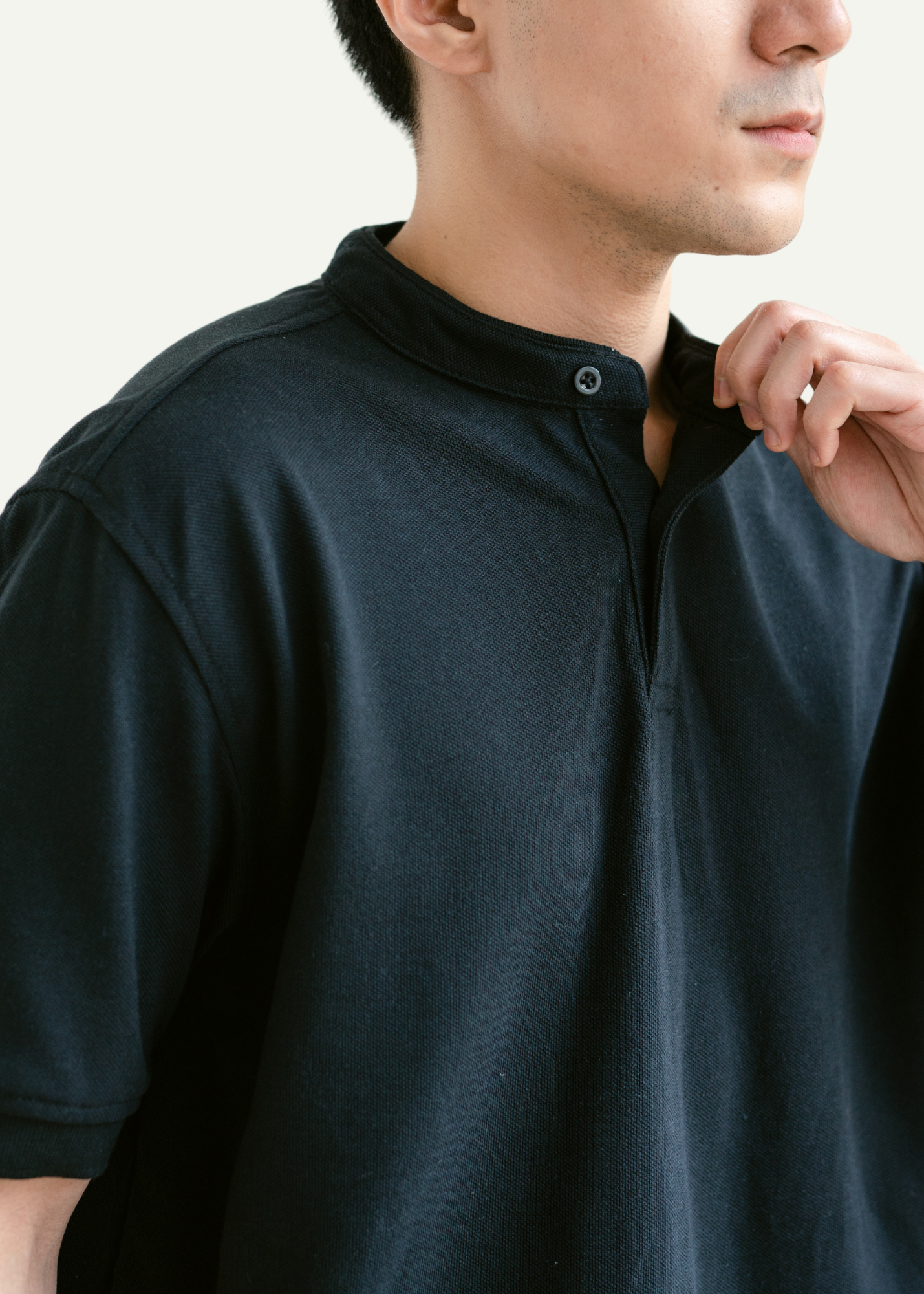 PIQUÉ POLO SHIRT (BLACK)