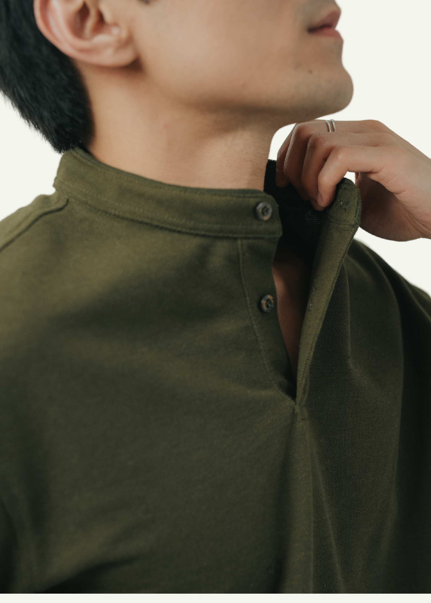 PIQUÉ POLO SHIRT (ARMY GREEN)